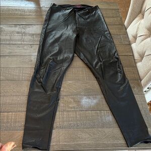 Commando Women’s Perfect Control High-Rise Faux Leather Leggings. Size Large